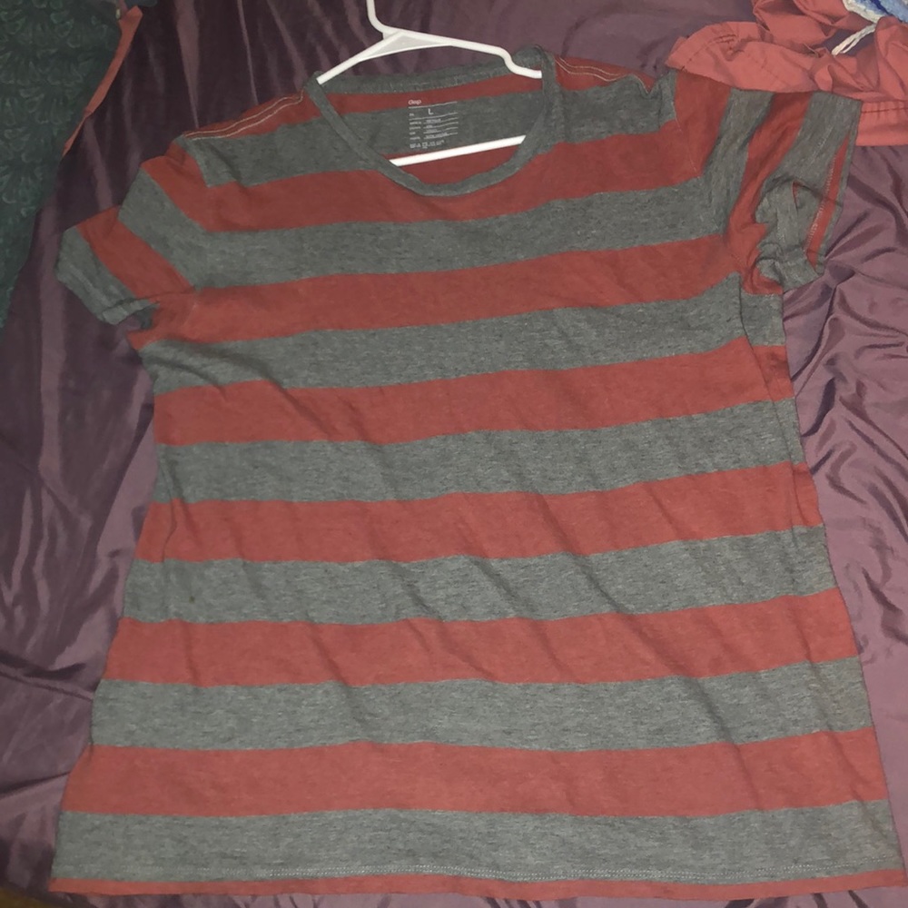 gap tee